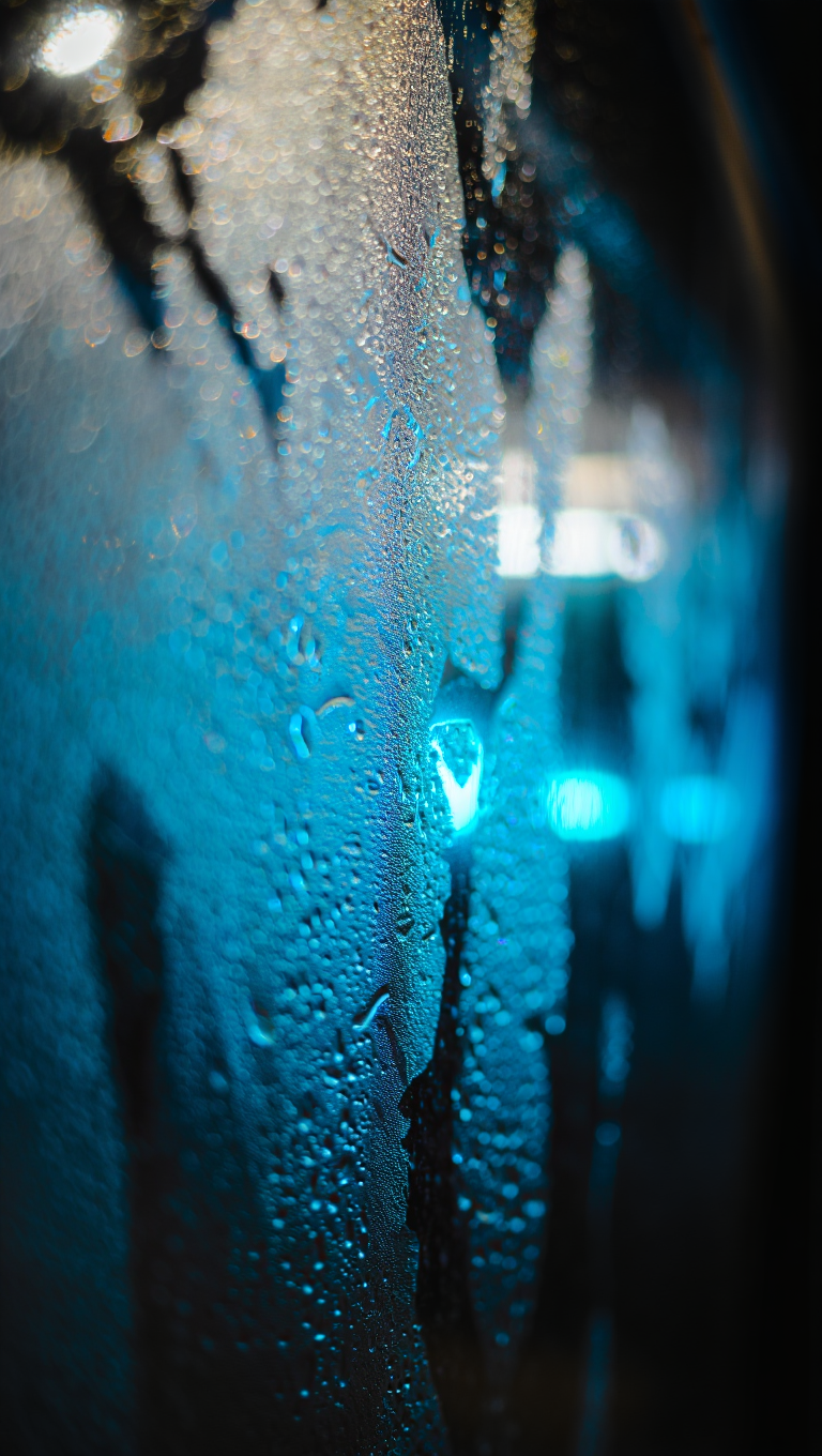 Intricate water droplets